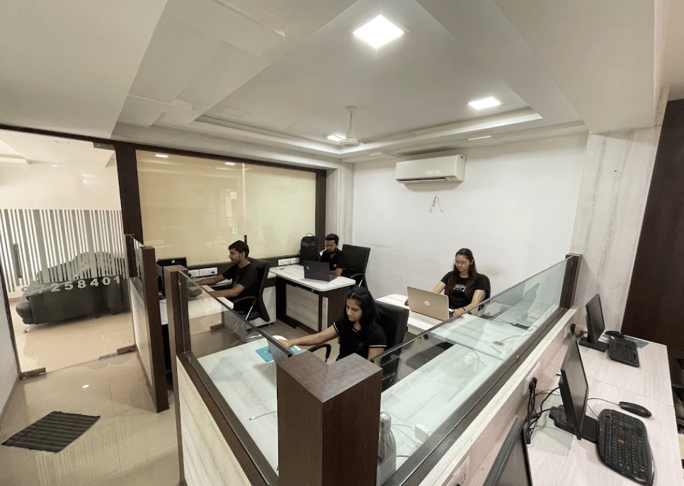 Ekoching Manekbag Campus photo 3